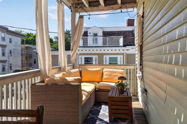 83 Glen Rd 2, Boston, MA 02130