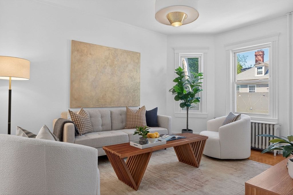 83 Glen Rd 2, Boston, MA 02130