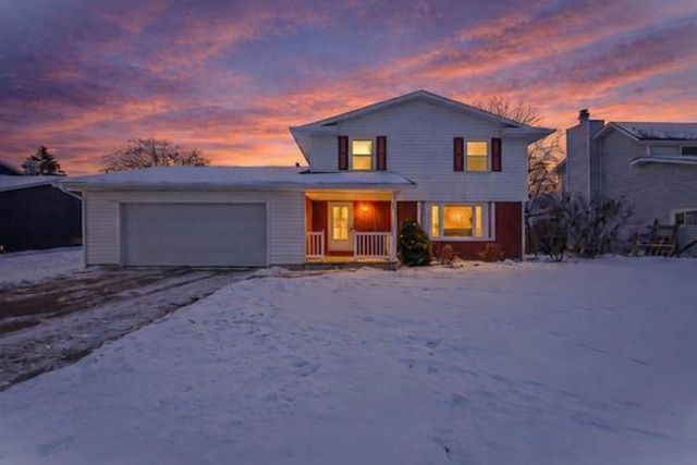 125 PARKWAY COURT, Fond Du Lac, WI 54935