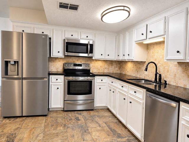 6700 Richardson Road 204, Houston, TX 77069