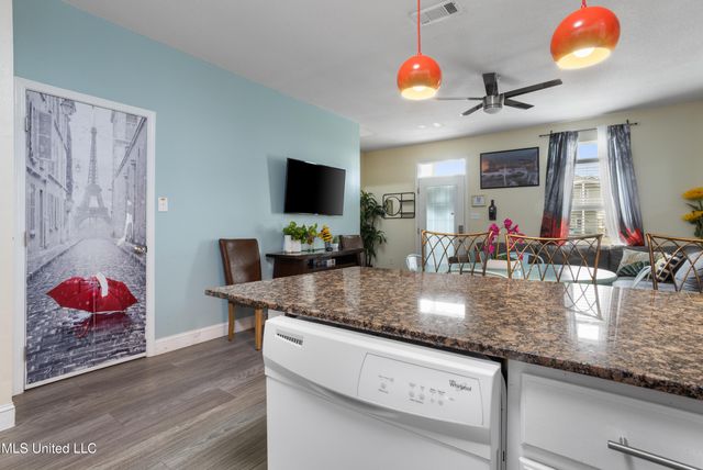 1180 Century Oaks Drive, A, Gulfport, MS 39507