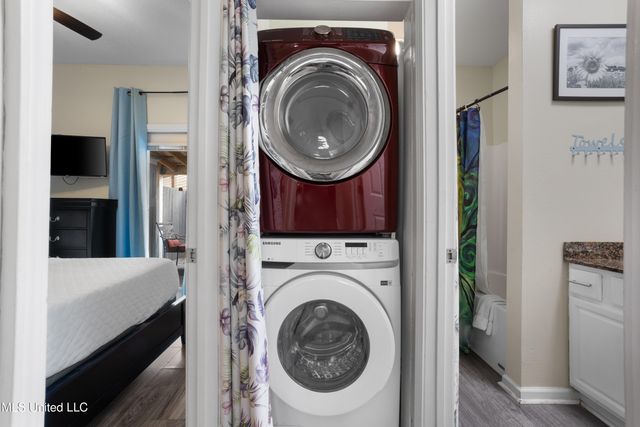 1180 Century Oaks Drive, A, Gulfport, MS 39507