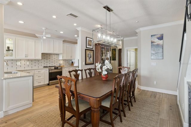 137 BRENT CIRCLE, Oldsmar, FL 34677