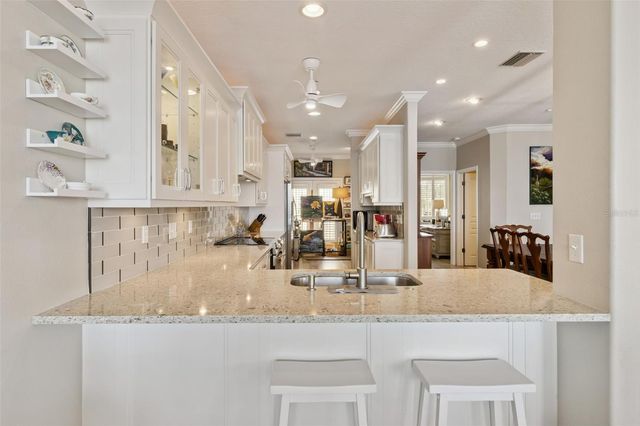 137 BRENT CIRCLE, Oldsmar, FL 34677