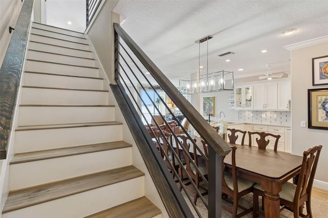 137 BRENT CIRCLE, Oldsmar, FL 34677