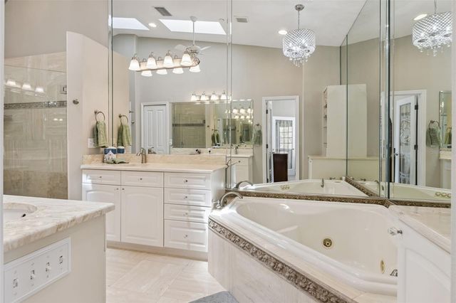 137 BRENT CIRCLE, Oldsmar, FL 34677