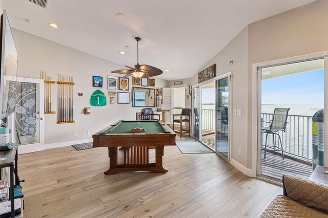 137 BRENT CIRCLE, Oldsmar, FL 34677