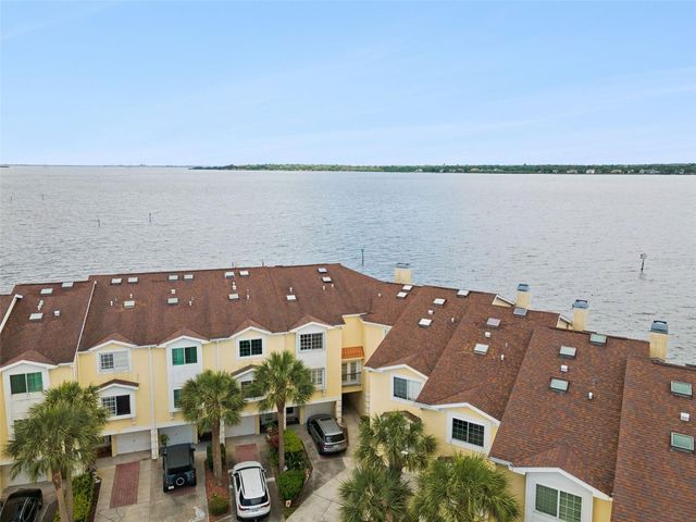 137 BRENT CIRCLE, Oldsmar, FL 34677