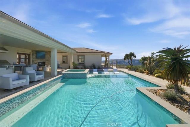 12457 Rancho Heights Road, Pala, CA 92059