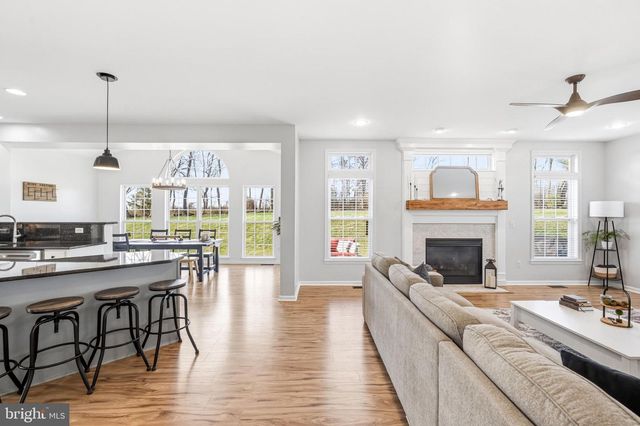 207 DILLONS LN, Mullica Hill, NJ 08062