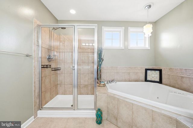 207 DILLONS LN, Mullica Hill, NJ 08062