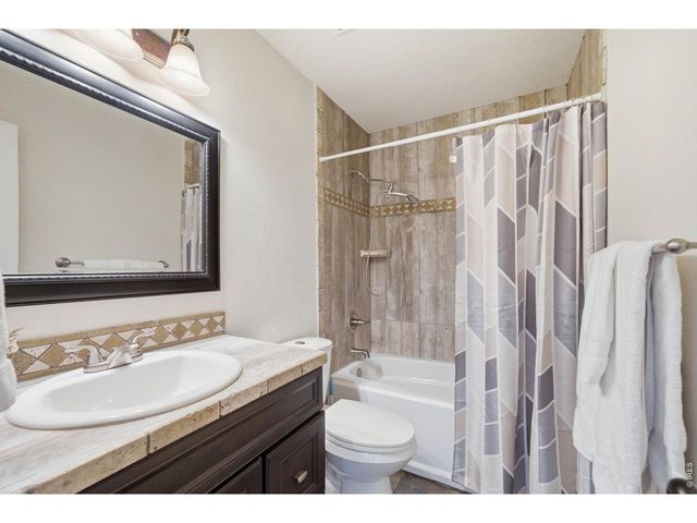 3143 50th Ave Ct, Greeley, CO 80634