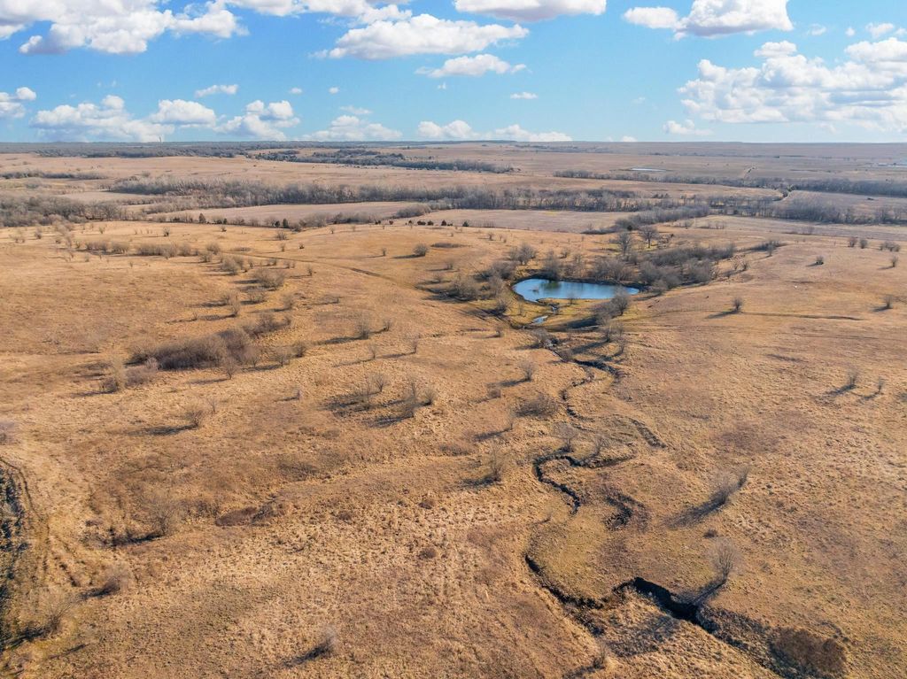 0000 Limestone Rd, Howard, KS 67349