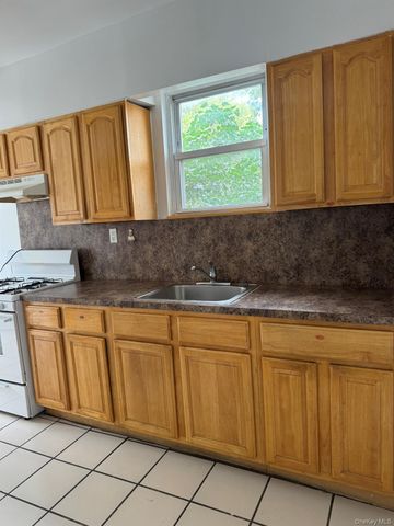 14014 Jewel Avenue, Flushing, NY 11367
