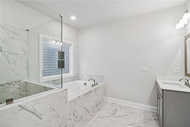 581 Beechwood Way, Hoschton, GA 30548