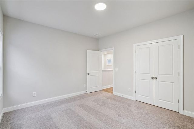 581 Beechwood Way, Hoschton, GA 30548