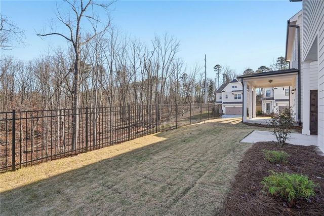 581 Beechwood Way, Hoschton, GA 30548