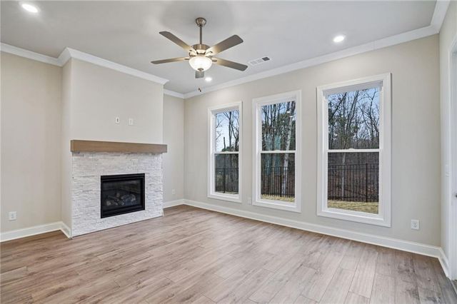 581 Beechwood Way, Hoschton, GA 30548