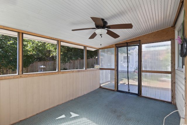 4406 Lakeside Dr., Little River, SC 29566