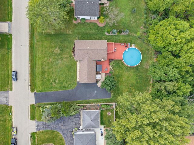 5538 Sandy LANE, Mount Pleasant, WI 53406