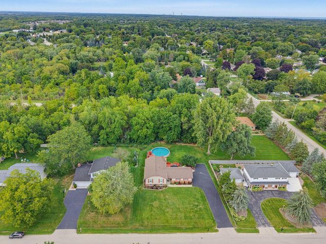 5538 Sandy LANE, Mount Pleasant, WI 53406
