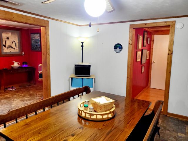 1652 Happy Acres DR, Moneta, VA 24121