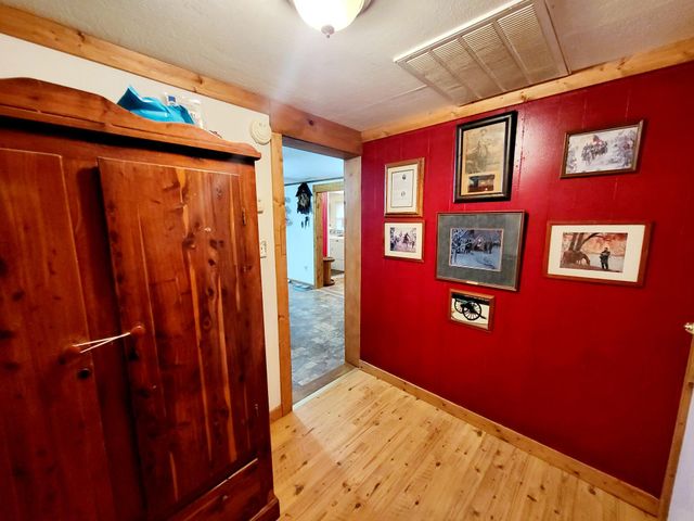 1652 Happy Acres DR, Moneta, VA 24121