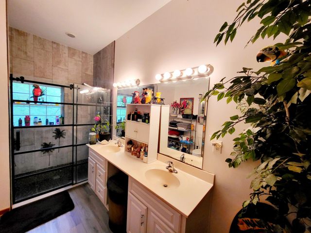 1652 Happy Acres DR, Moneta, VA 24121