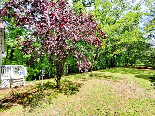 1652 Happy Acres DR, Moneta, VA 24121