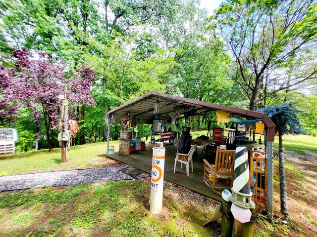 1652 Happy Acres DR, Moneta, VA 24121