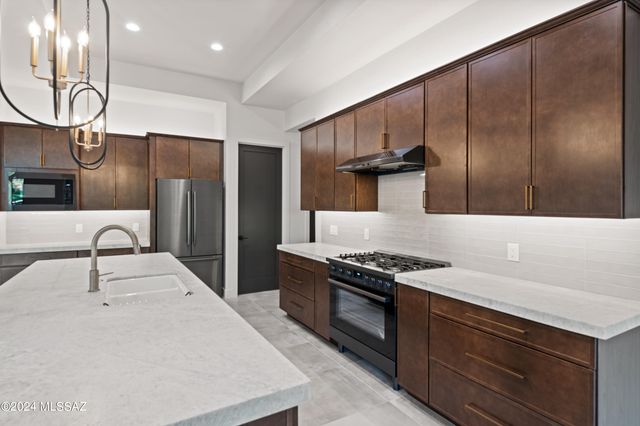 2320 N Soldier Trail, Tucson, AZ 85749
