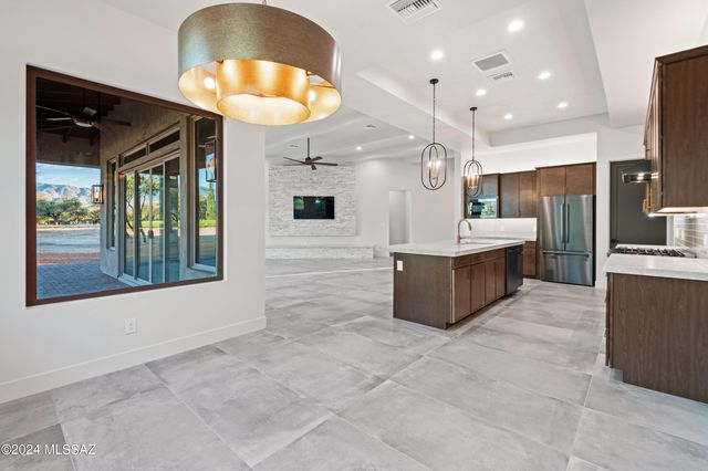 2320 N Soldier Trail, Tucson, AZ 85749