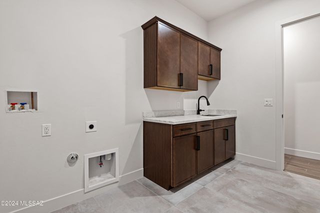 2320 N Soldier Trail, Tucson, AZ 85749