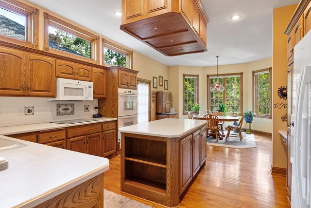 2828 Burnham Boulevard, Minneapolis, MN 55416