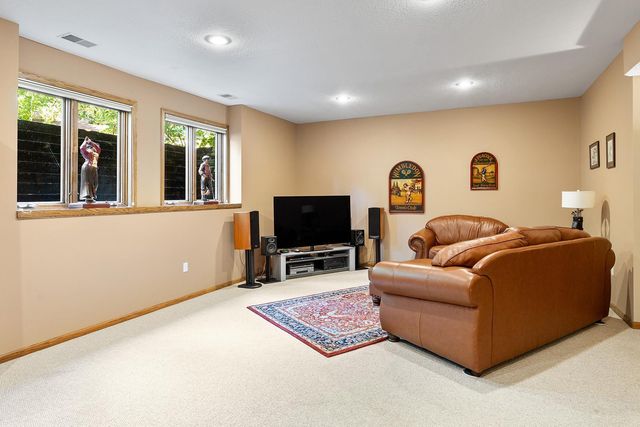 2828 Burnham Boulevard, Minneapolis, MN 55416