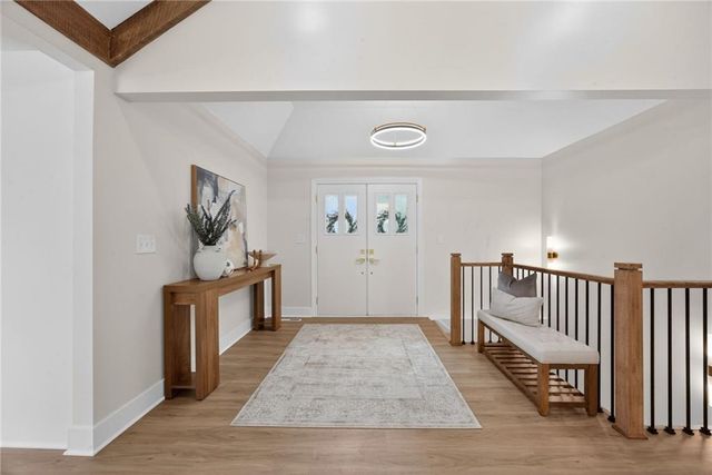 608 SW Montgomery Street, Lee's Summit, MO 64081