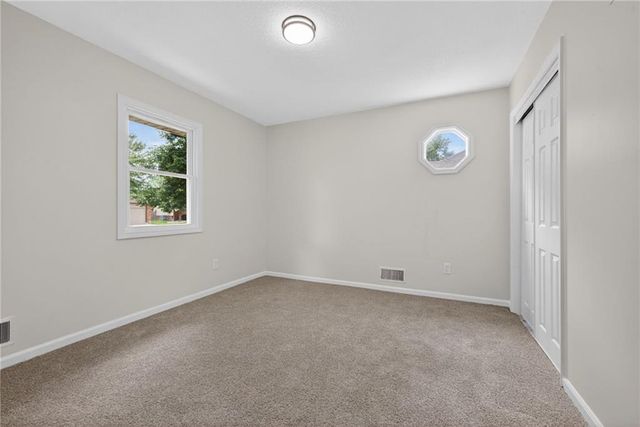 608 SW Montgomery Street, Lee's Summit, MO 64081