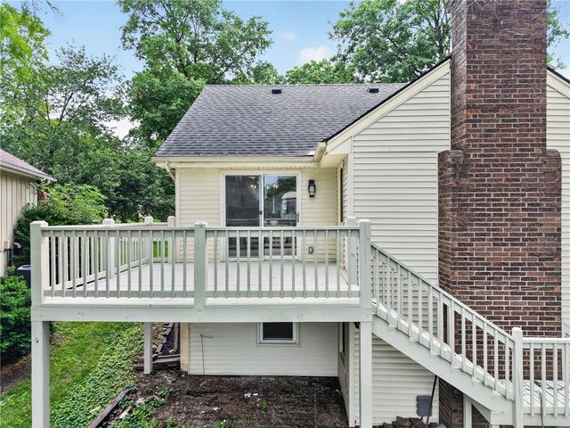 608 SW Montgomery Street, Lee's Summit, MO 64081