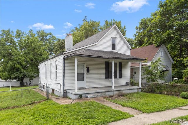 6704 Schofield Place, St Louis, MO 63133