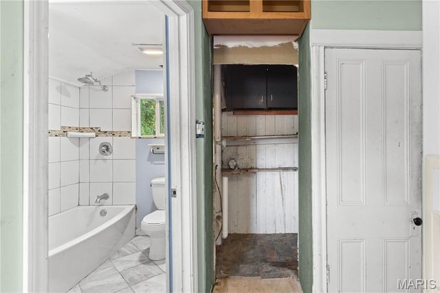 6704 Schofield Place, St Louis, MO 63133