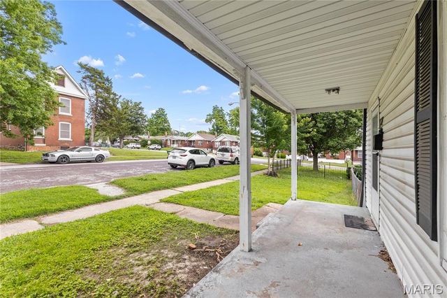 6704 Schofield Place, St Louis, MO 63133