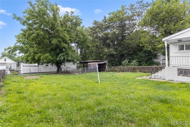 6704 Schofield Place, St Louis, MO 63133