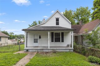 6704 Schofield Place, St Louis, MO 63133