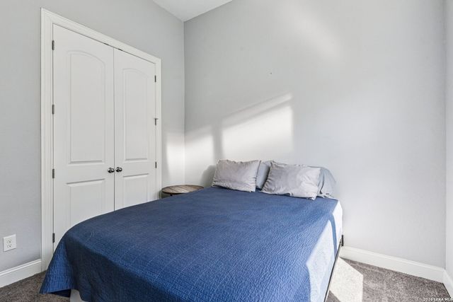 131 DOVETAIL ST, Boerne, TX 78006
