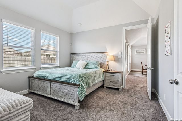 131 DOVETAIL ST, Boerne, TX 78006
