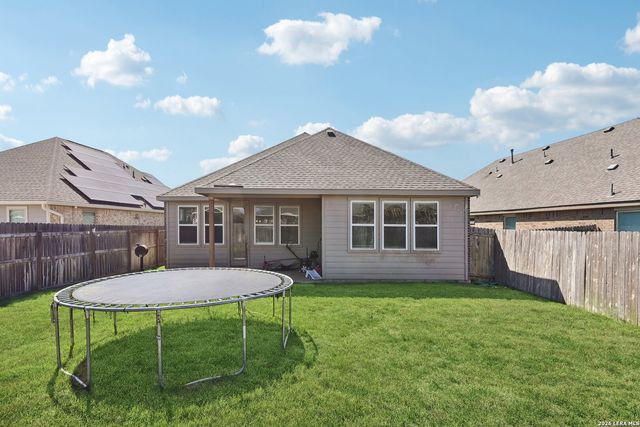 131 DOVETAIL ST, Boerne, TX 78006
