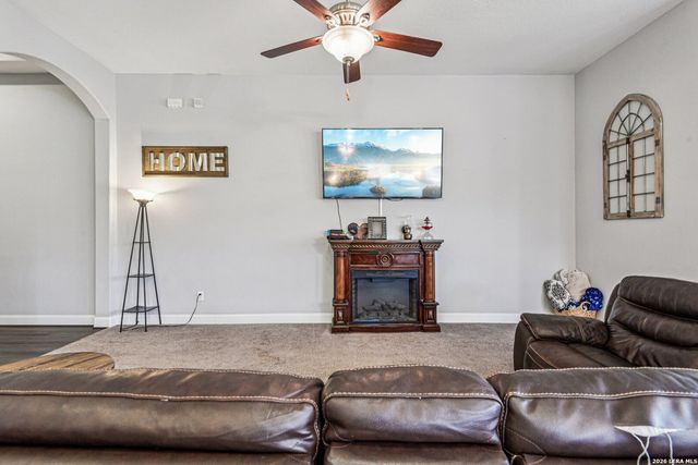 131 DOVETAIL ST, Boerne, TX 78006