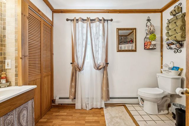 724 South Windsor Street, Royalton, VT 05068