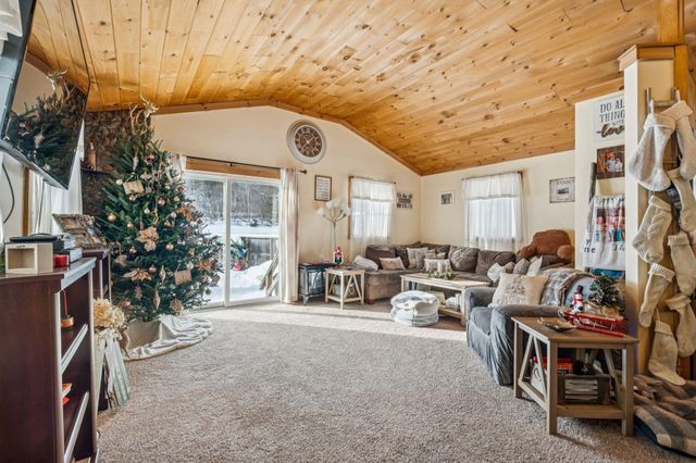 724 South Windsor Street, Royalton, VT 05068