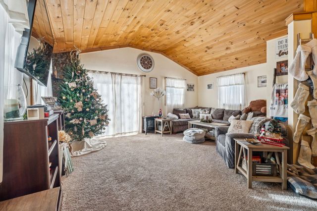 724 South Windsor Street, Royalton, VT 05068